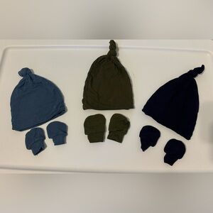 Lou Lou company newborn hats and hand mitts